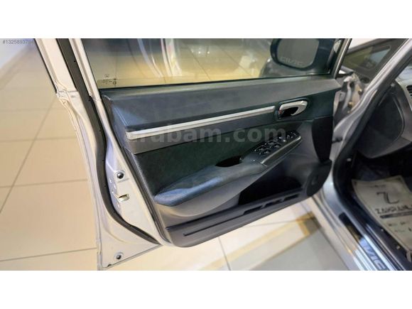 **ORJİNAL KM-HASAR KAYITSIZ-FULL BAKIMLI-KUSURSUZ HONDA**