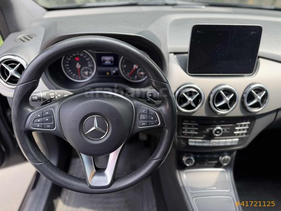 GERÇEK OTO'DAN 2018 MERCEDES B180D STYLE