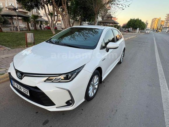 Sahibinden Toyota Corolla 1.8 Hybrid Dream 2020 Model Antalya