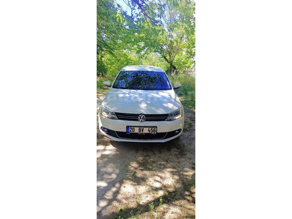 Sahibinden Volkswagen Jetta 1.6 TDi Comfortline 2012 Model  106.500 km Beyaz