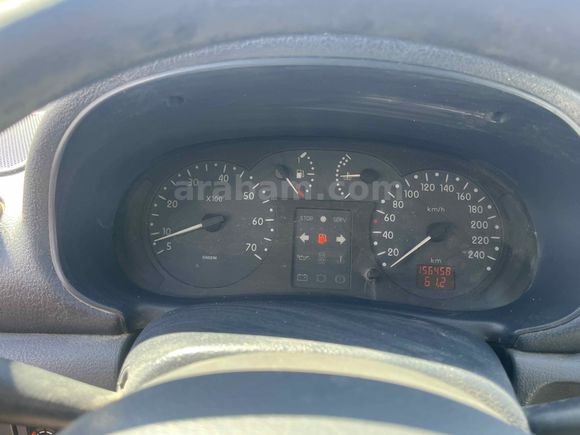 Sahibinden Renault Clio 1.4 2000 Model  156.000 km Beyaz