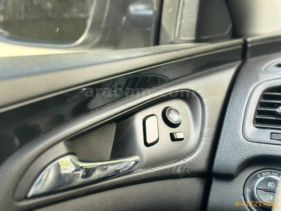 BAKIMLI MASRAFSIZ SUNROOFLU EN DOLU OPEL İNSİGNA