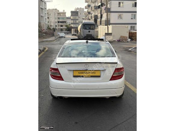 2011 MERCEDES BENZ C180 KOMPRESSOR BLUEEFFICIENCY AVANTGARDE