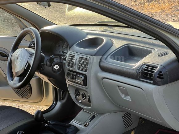 Galeriden Renault Clio 1.4 Alize 2004 Model Gaziantep