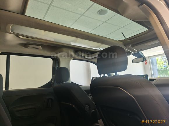 NOVAMER 2.EL 2022 OPEL COMBO LİFE 1.5 D ELEGANCE