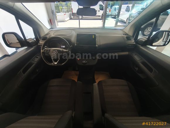 NOVAMER 2.EL 2022 OPEL COMBO LİFE 1.5 D ELEGANCE
