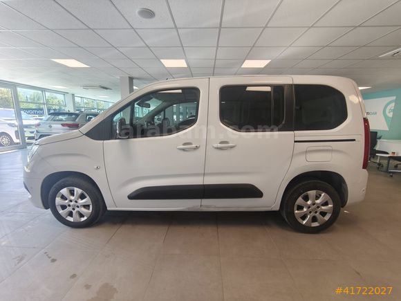 NOVAMER 2.EL 2022 OPEL COMBO LİFE 1.5 D ELEGANCE