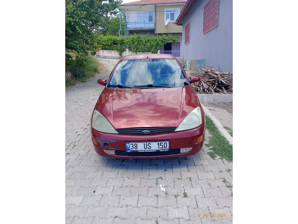 Sahibinden Ford Focus 2.0 Ghia 2001 Model