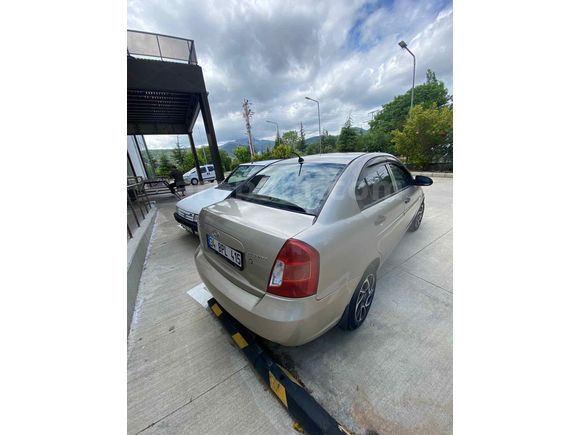 Sahibinden Hyundai Accent Era 1.4 Select 2007 Model  245.000 km Bej