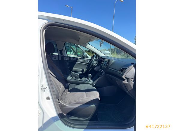 YİĞİT AUTO'DAN MOTOR MEKANİK KUSURSUZ BAKIMLI MEGANE TOUCH PLUS