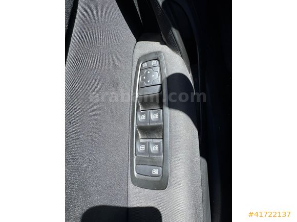 YİĞİT AUTO'DAN MOTOR MEKANİK KUSURSUZ BAKIMLI MEGANE TOUCH PLUS