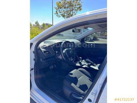 YİĞİT AUTO'DAN MOTOR MEKANİK KUSURSUZ BAKIMLI MEGANE TOUCH PLUS