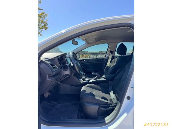 YİĞİT AUTO'DAN MOTOR MEKANİK KUSURSUZ BAKIMLI MEGANE TOUCH PLUS