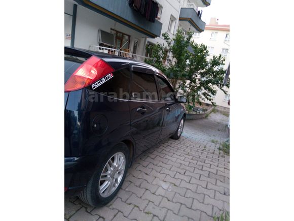 Sahibinden Ford Focus 1.6 Ghia 2004 Model