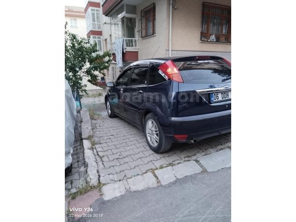 Sahibinden Ford Focus 1.6 Ghia 2004 Model