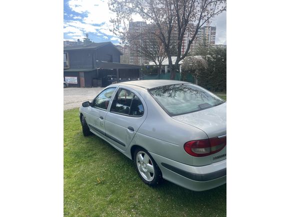 Sahibinden Renault Megane 1.6 RXT 2001 Model 