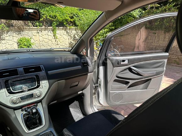 Sahibinden Ford C-Max 1.6 TDCi Titanium X 2011 Model