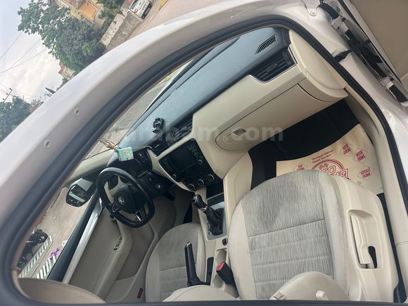 Sahibinden Skoda Octavia 1.6 TDI Style 2017 Model 