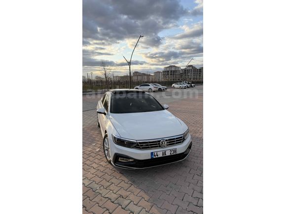 Değişensiz 2016 Sahibinden Ekstralı Temiz R-line Passat