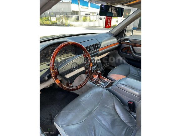 1996//Mercedes-Benz//S320L//