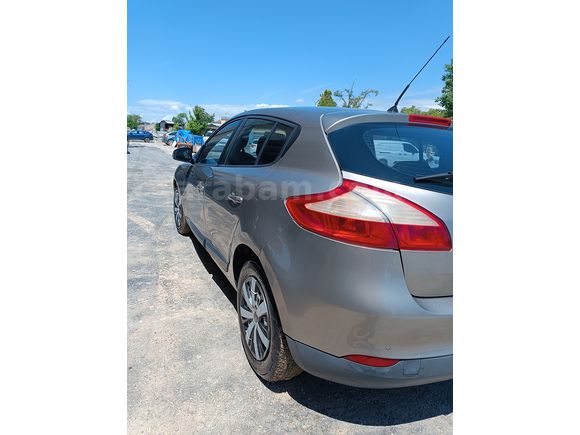 Sahibinden Renault Megane 1.6 Expression 2009 Model 