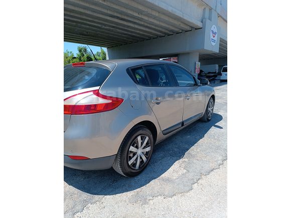 Sahibinden Renault Megane 1.6 Expression 2009 Model 