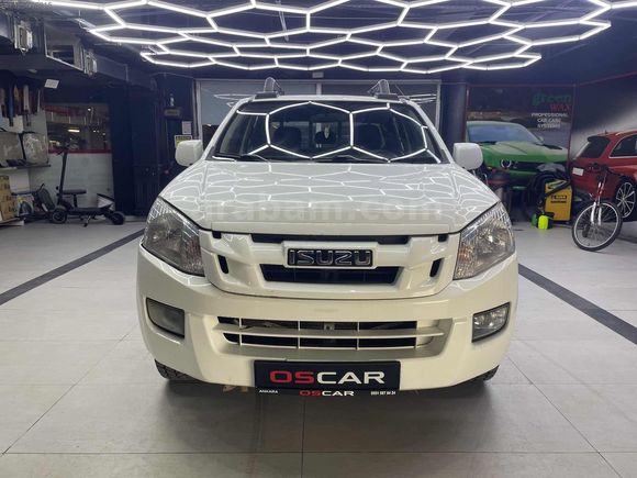 2015 MODEL ISUZU DMAX ÇİFT KABİN BAKIMLI KREDİ KARTI GEÇERLİ