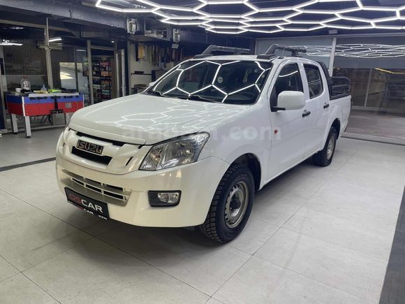 2015 MODEL ISUZU DMAX ÇİFT KABİN BAKIMLI KREDİ KARTI GEÇERLİ