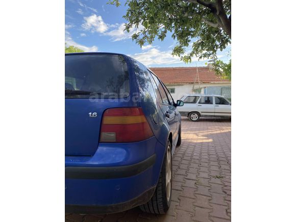 Sahibinden Volkswagen Golf 1.6 Basic 2000 Model  276.000 km Mavi