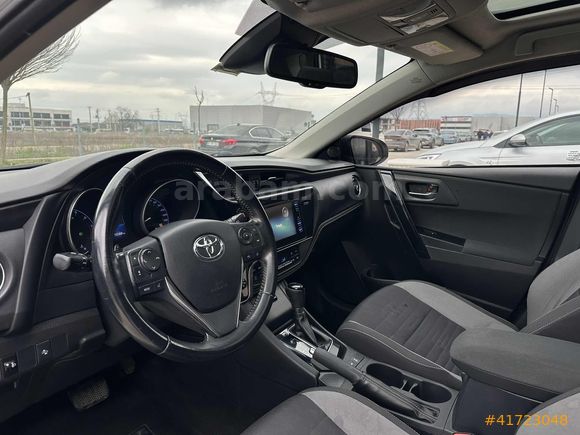 KOÇOĞLU'DAN 2017 Toyota Auris 1.6 Advance Skypack Multidrive S