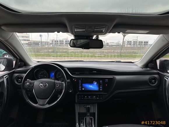 KOÇOĞLU'DAN 2017 Toyota Auris 1.6 Advance Skypack Multidrive S