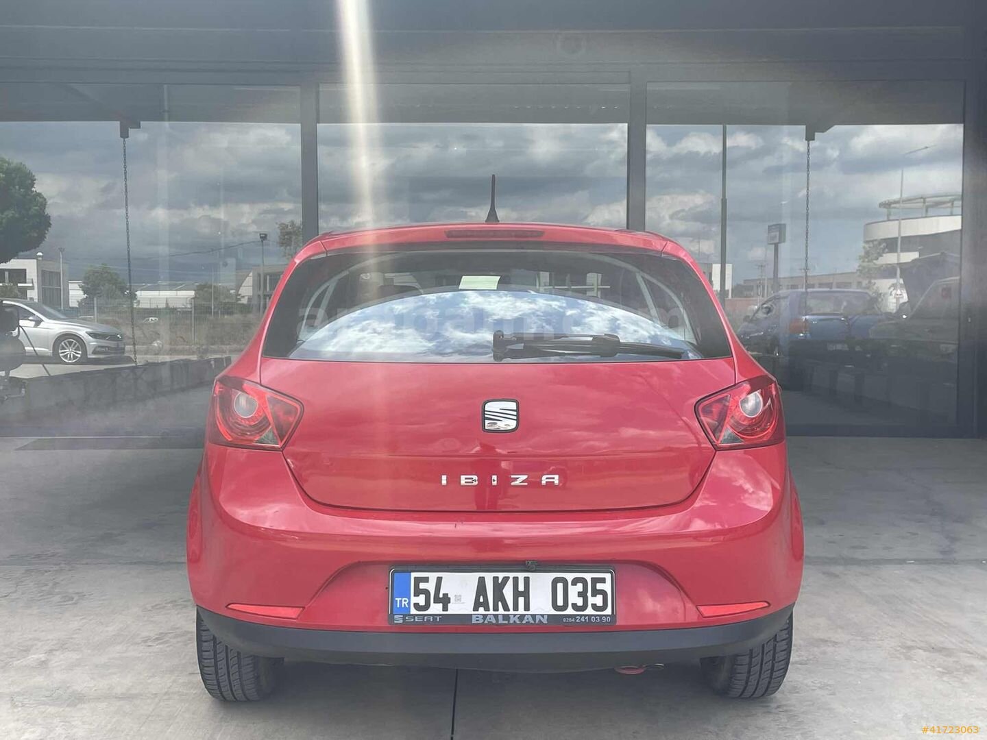 Galeriden Seat Ibiza 1.6 Reference 2011 Model Sakarya 215.000 km Kırmızı 6