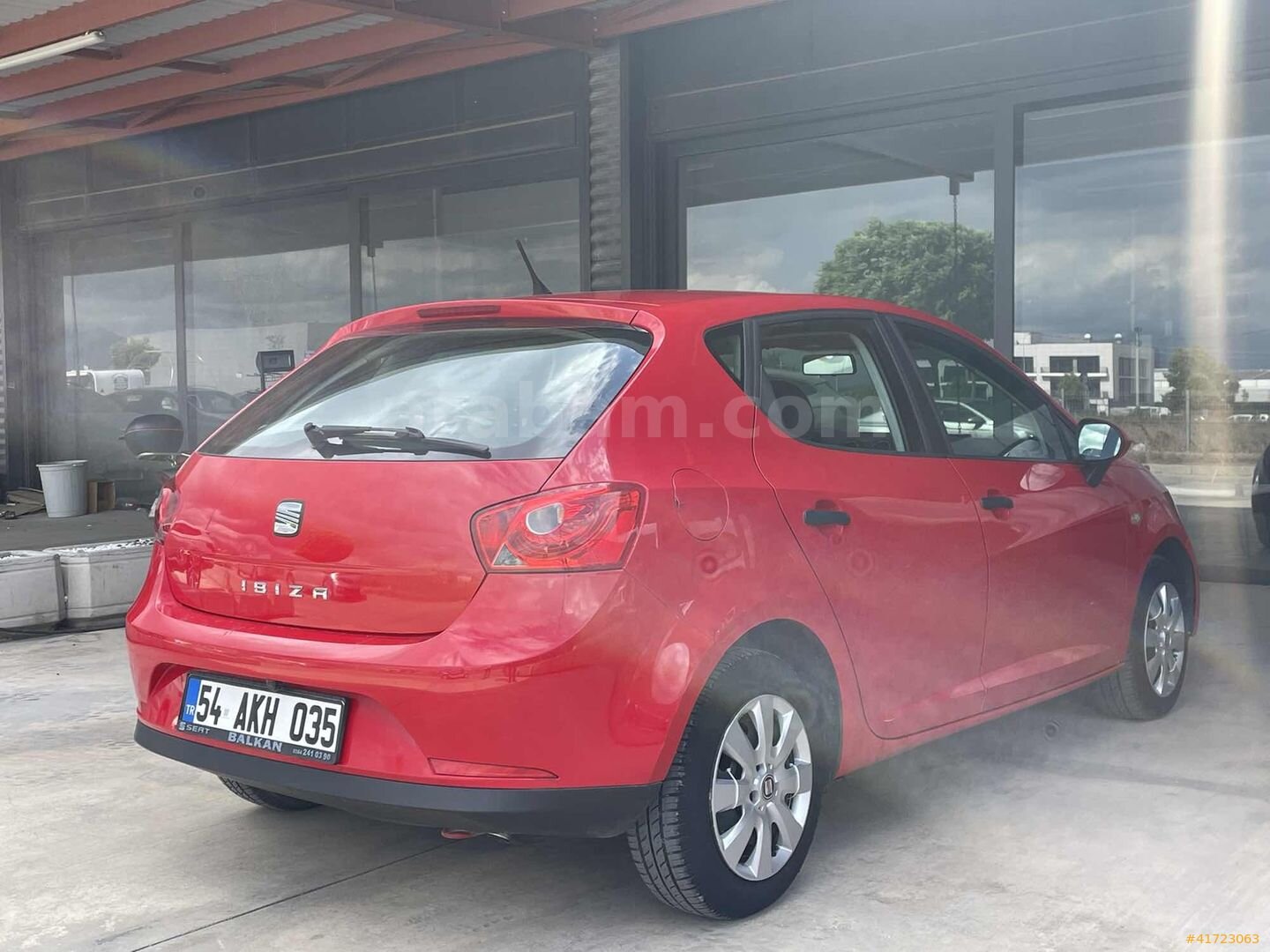 Galeriden Seat Ibiza 1.6 Reference 2011 Model Sakarya 215.000 km Kırmızı 7