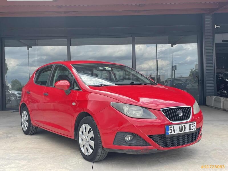 Galeriden Seat Ibiza 1.6 Reference 2011 Model Sakarya 215.000 km Kırmızı