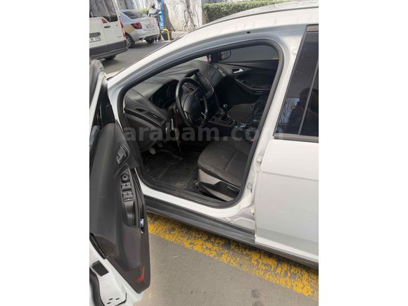 Sahibinden Ford Focus 1.6 Ti-VCT Trend X 2015 Model 