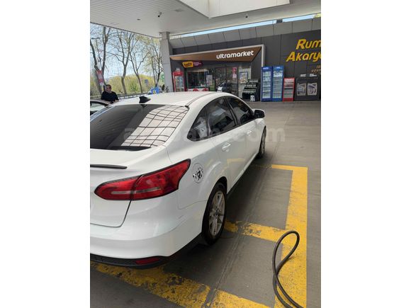 Sahibinden Ford Focus 1.6 Ti-VCT Trend X 2015 Model 