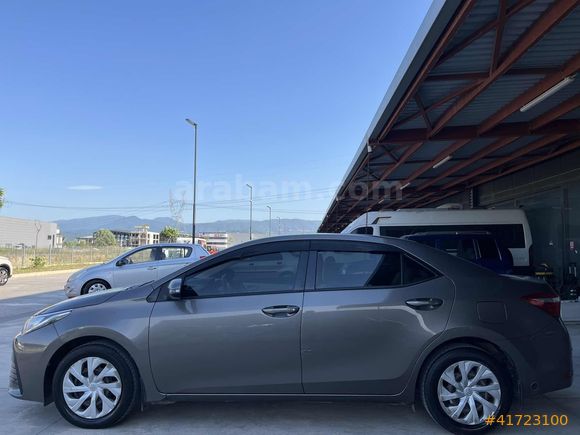 KOÇOĞLU'DAN 2017 HATASIZ Toyota Corolla 1.33 Life
