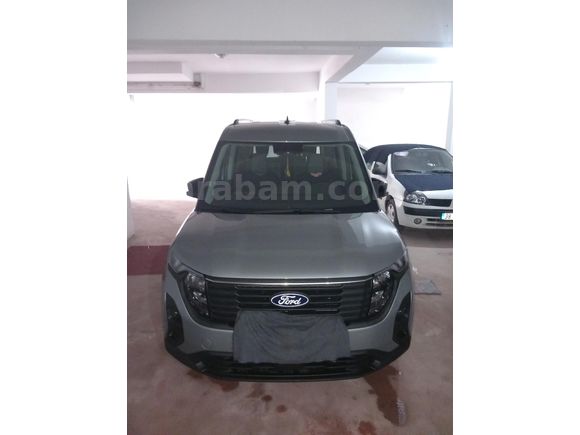 Sahibinden Ford Tourneo Courier 1.5 EcoBlue Titanium 2025 Model