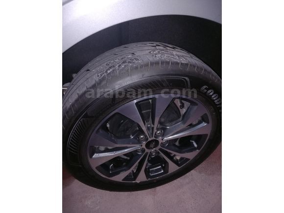 Sahibinden Ford Tourneo Courier 1.5 EcoBlue Titanium 2025 Model