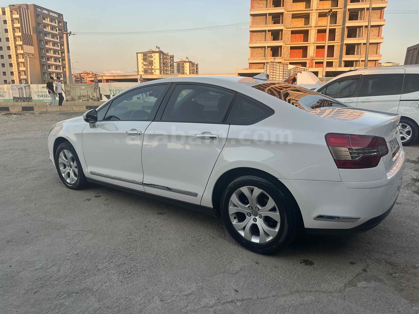 Sahibinden Citroen C5 1.6 e-HDi Dynamique 2012 Model Diyarbakır 270.000 km Beyaz 5