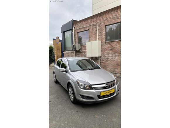 AUTO BURAK/2012 1.3 CDTİ HATASIZ 1 PARÇA BOYALI 180.000 KM DE