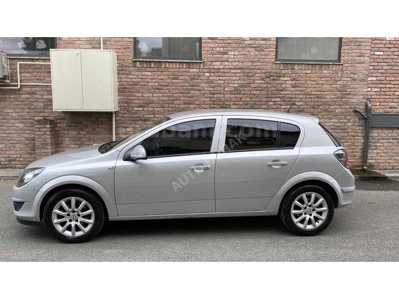 AUTO BURAK/2012 1.3 CDTİ HATASIZ 1 PARÇA BOYALI 180.000 KM DE