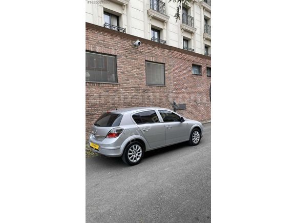 AUTO BURAK/2012 1.3 CDTİ HATASIZ 1 PARÇA BOYALI 180.000 KM DE