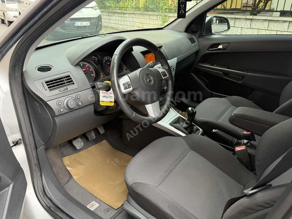AUTO BURAK/2012 1.3 CDTİ HATASIZ 1 PARÇA BOYALI 180.000 KM DE