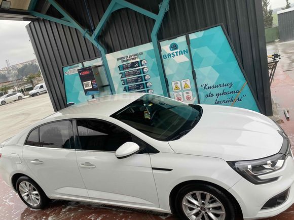 Sahibinden Renault Megane 1.5 Blue DCI Touch 2020 Model 