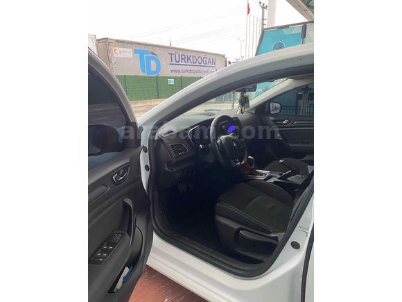 Sahibinden Renault Megane 1.5 Blue DCI Touch 2020 Model 