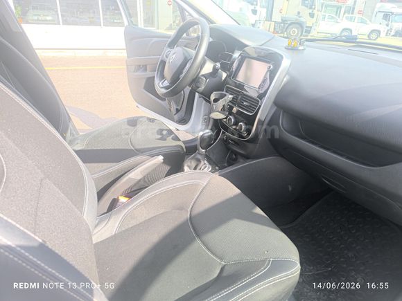 OTOMATİK VİTES Renault Clio 1.5 dCi Touch 2017 Model Ankara