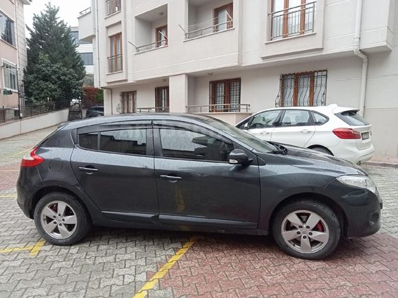 Sahibinden Renault Megane 1.5 dCi Expression 2011 Model