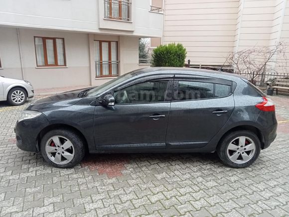 Sahibinden Renault Megane 1.5 dCi Expression 2011 Model