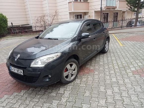 Sahibinden Renault Megane 1.5 dCi Expression 2011 Model